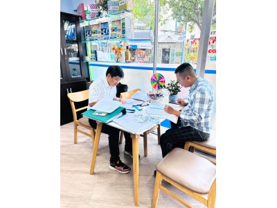 VietGroup Edu đón tiếp và tư vấn khách hàng tận tâm, chuyên nghiệp VietGroup Edu đón tiếp và tư vấn khách hàng tận tâm, chuyên nghiệp